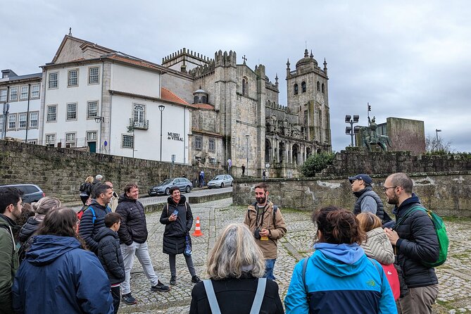 The Unvanquished Tour in Porto City Center - Clerigos Tower and the Vitória viewpoint