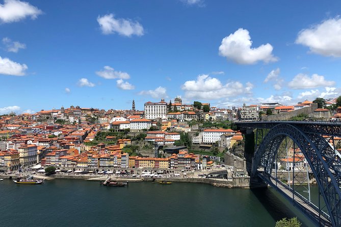 Tour HD Porto 4 hours - Livraria Lello: beautiful, famous, and extra-cost