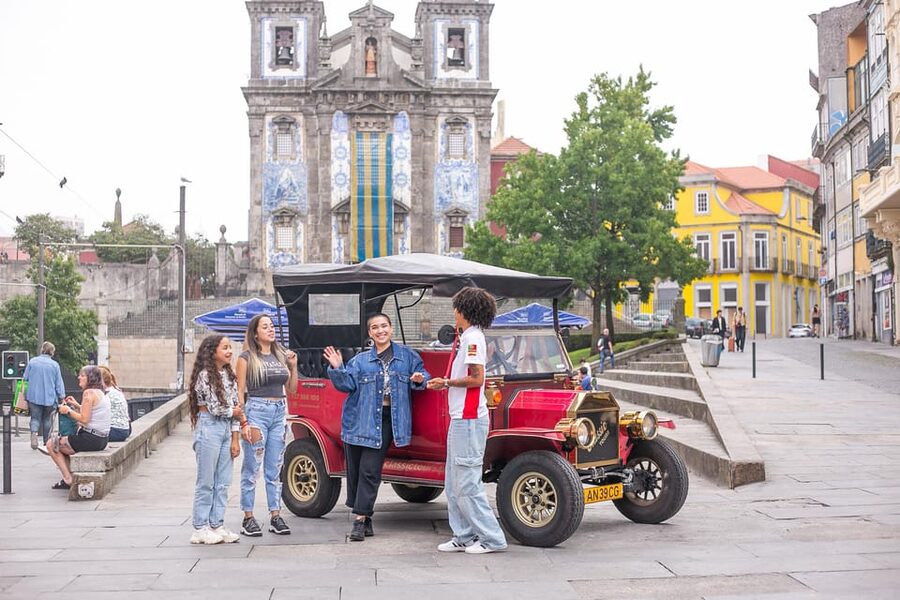Tour Porto: Classic Adventure in Electric Tuk Tuk - Key points to know before you book