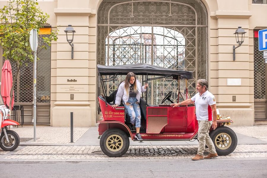 Tour Porto: Classic Car + A Toast with Port Wine - Ribeira, Porto’s riverfront in close view