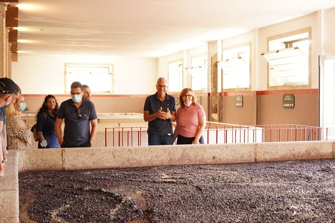 Tour to the Palace of Mateus and the Douro - A quick look at Pinhão Railway Station