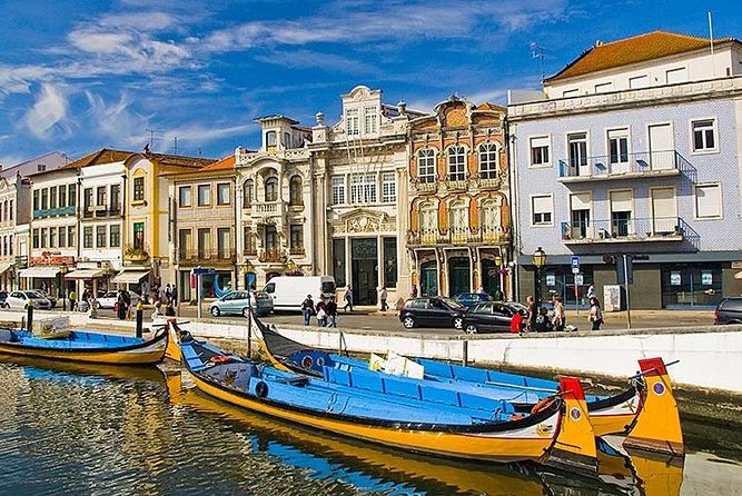 Tour / transfer Lisbon /Porto /Porto/Lisbon with several stops - Coimbra: a city stop with a different rhythm