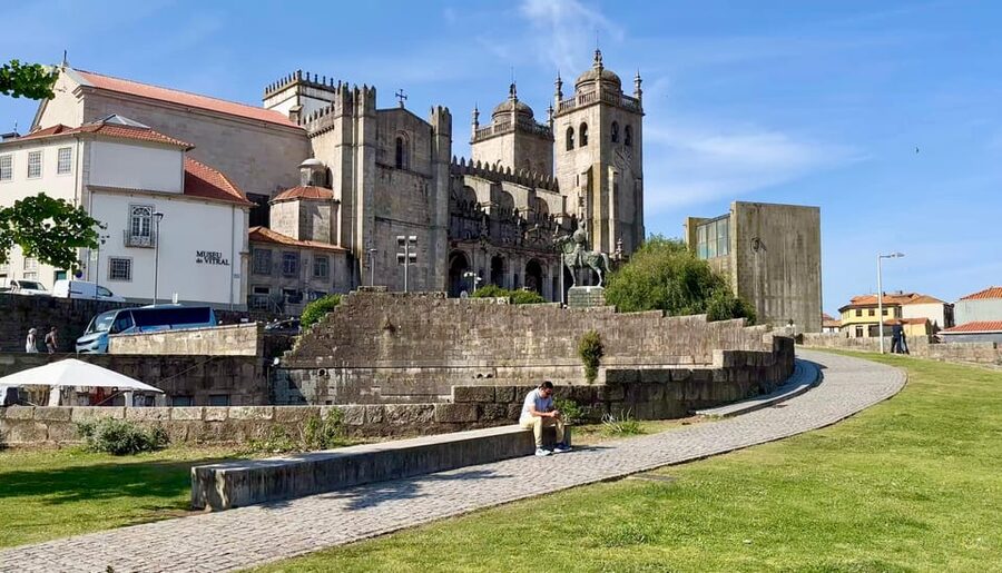 Unveiled Secrets of Porto + Olive Oil Tasting - The guide can shape the whole experience