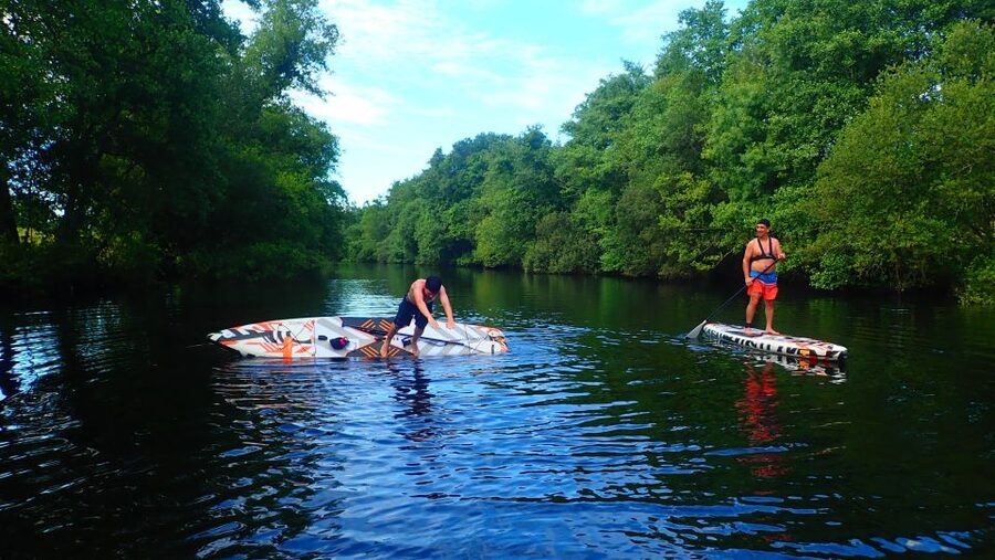 Viana do Castelo: Vez River SUP with Transfer Options - Getting ready at Arcos de Valdevez