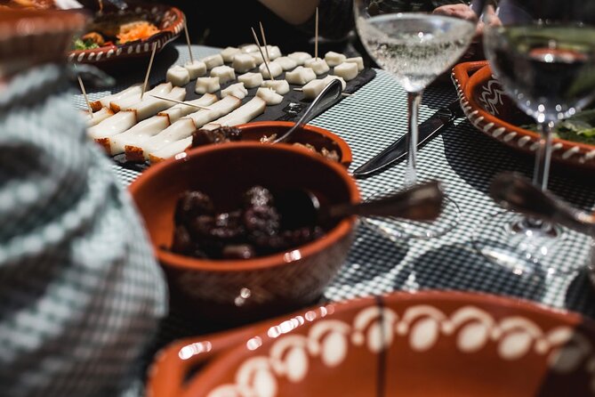 Vinho Verde Private Wine-Tour (All Inclusive) - Who should book this experience?
