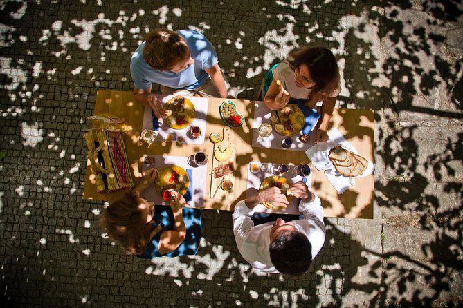 Visit to Cockburn's Cellars - Choosing the Best Time and Group Setup