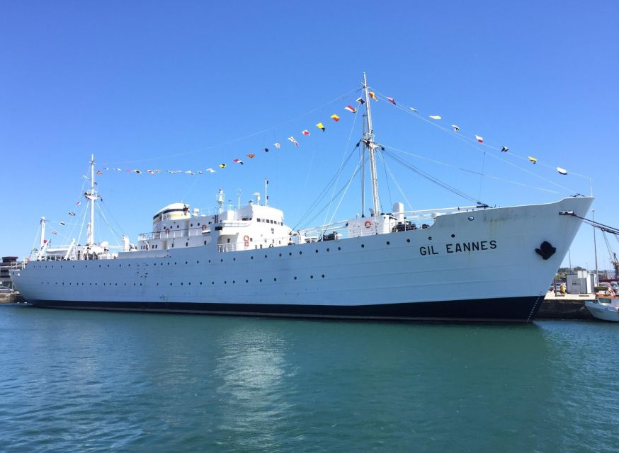 Visit to Gil Eannes hospital Ship Museum - Entering a former hospital at sea